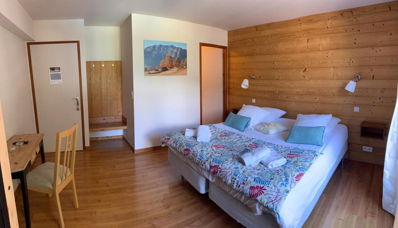L'Escale En Ubaye Bed and Breakfast Saint-Pons  Eksteriør billede