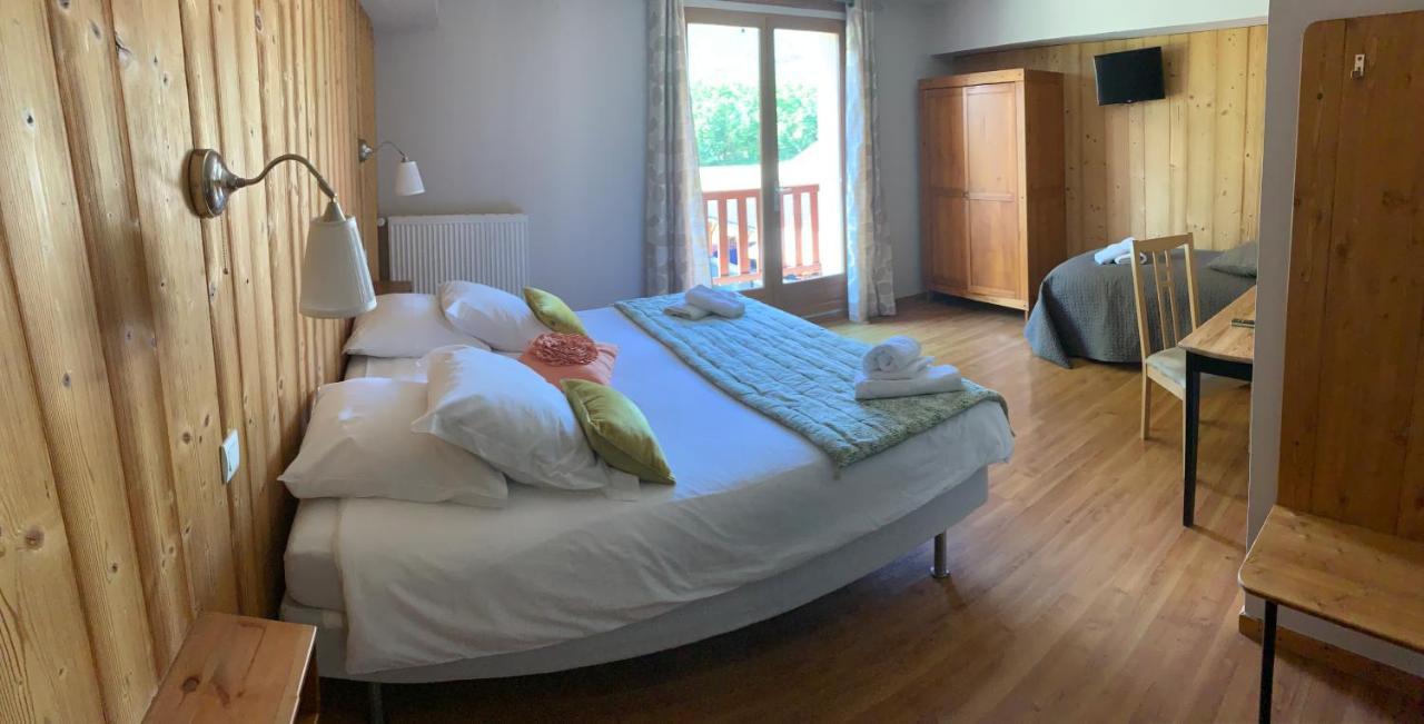 L'Escale En Ubaye Bed and Breakfast Saint-Pons  Eksteriør billede