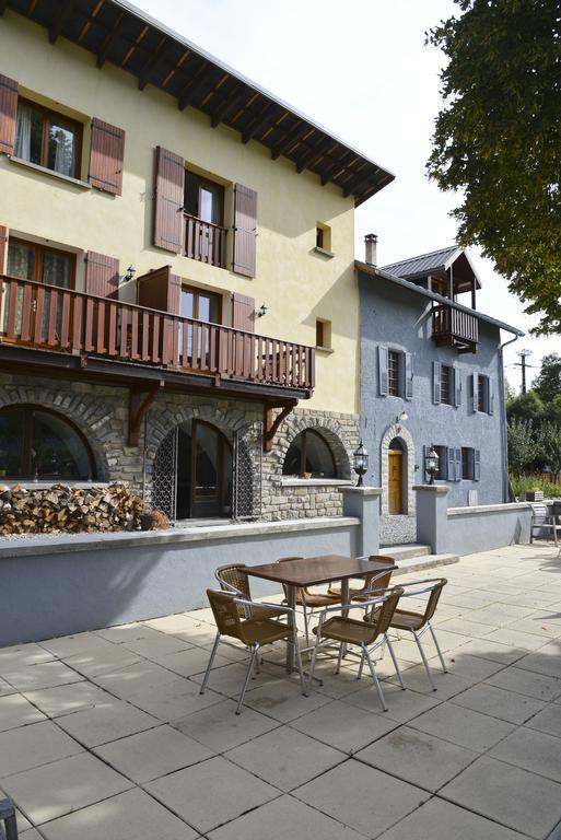 L'Escale En Ubaye Bed and Breakfast Saint-Pons  Eksteriør billede