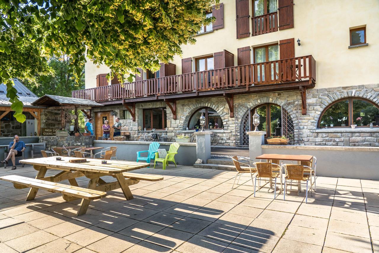L'Escale En Ubaye Bed and Breakfast Saint-Pons  Eksteriør billede